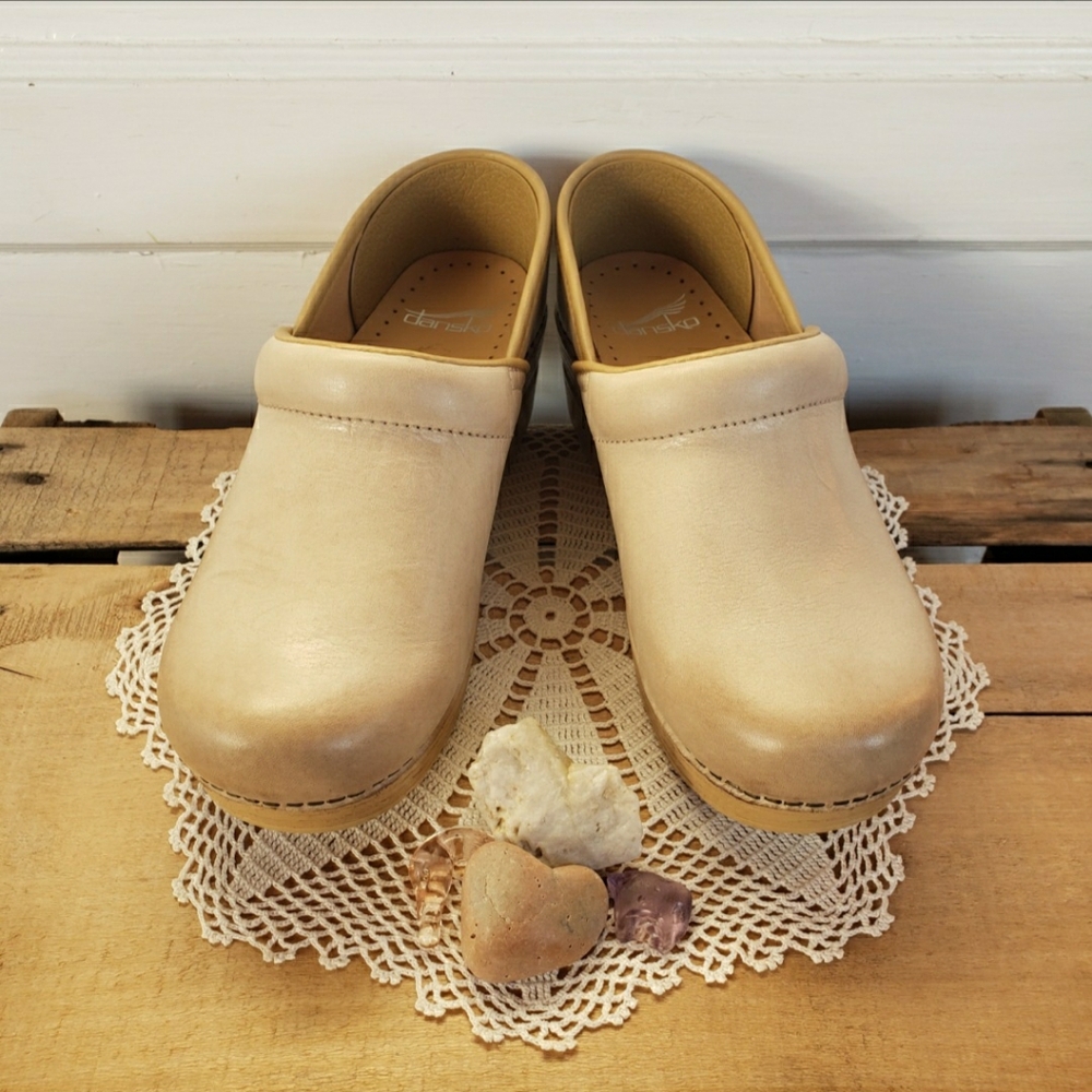 Cream Dansko Pro Honey Clog Sand Burnished Distressed Leather Boho Cottage 37 41 - Picture 8 of 13
